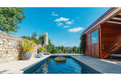 Piscina enterrada o elevada: ¿cuál elegir?
