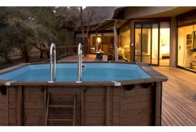 Piscina elevada de madera