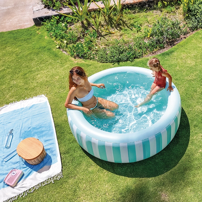 Piscinas infantiles y charcos