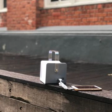 Lámpara LED altavoz Bluetooth