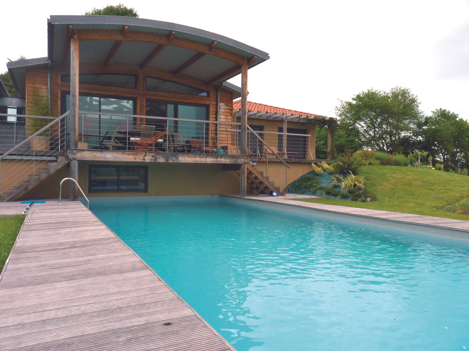 Piscine enterrée familiale